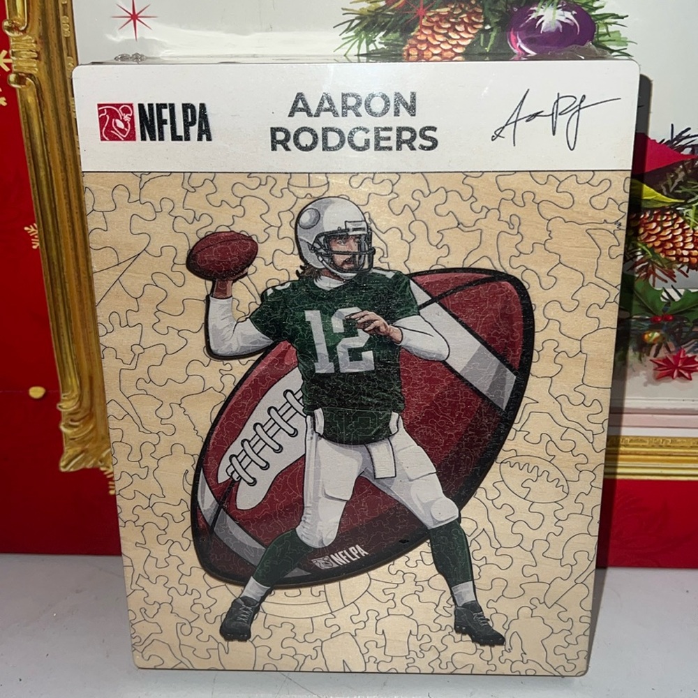 NFLPA Aaron Rogers New Wooden Puzzle
